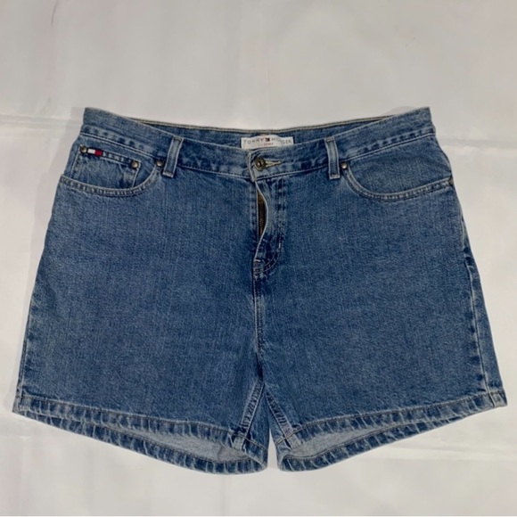 Vintage Tommy Hilfiger Mom Jean Shorts - Picture 1 of 11